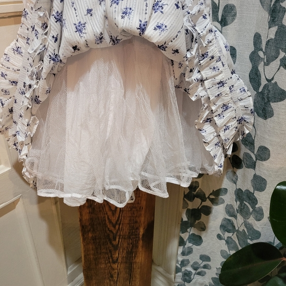 VINTAGE LAURA ASHLEY LONDON FIT AND FLARE DRESS - Picture 4 of 9